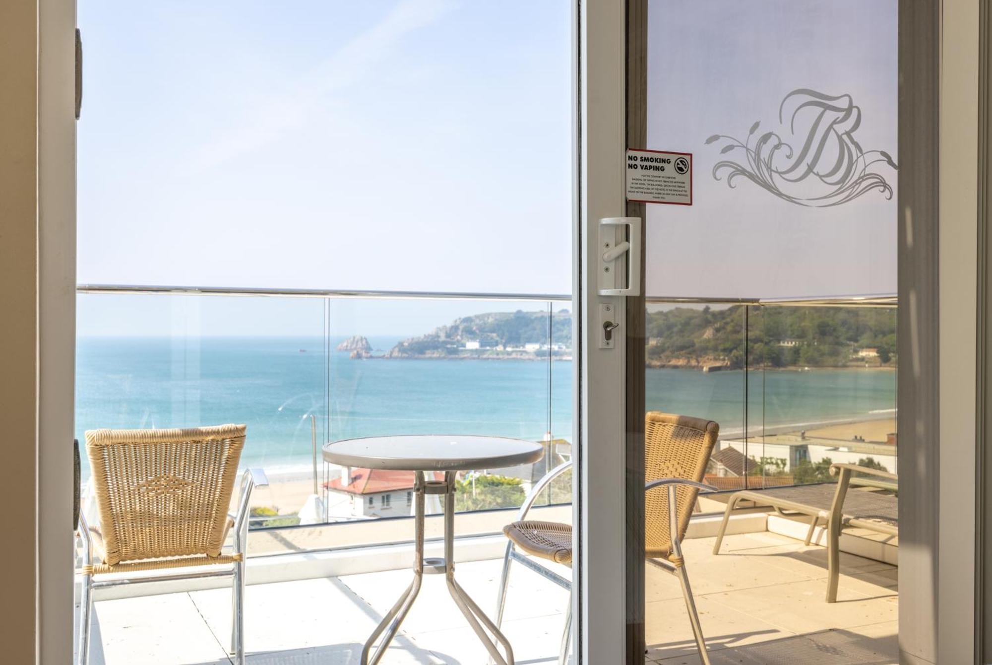 Biarritz Hotel Сент-Брелад Экстерьер фото