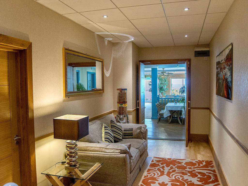 Biarritz Hotel Сент-Брелад Экстерьер фото